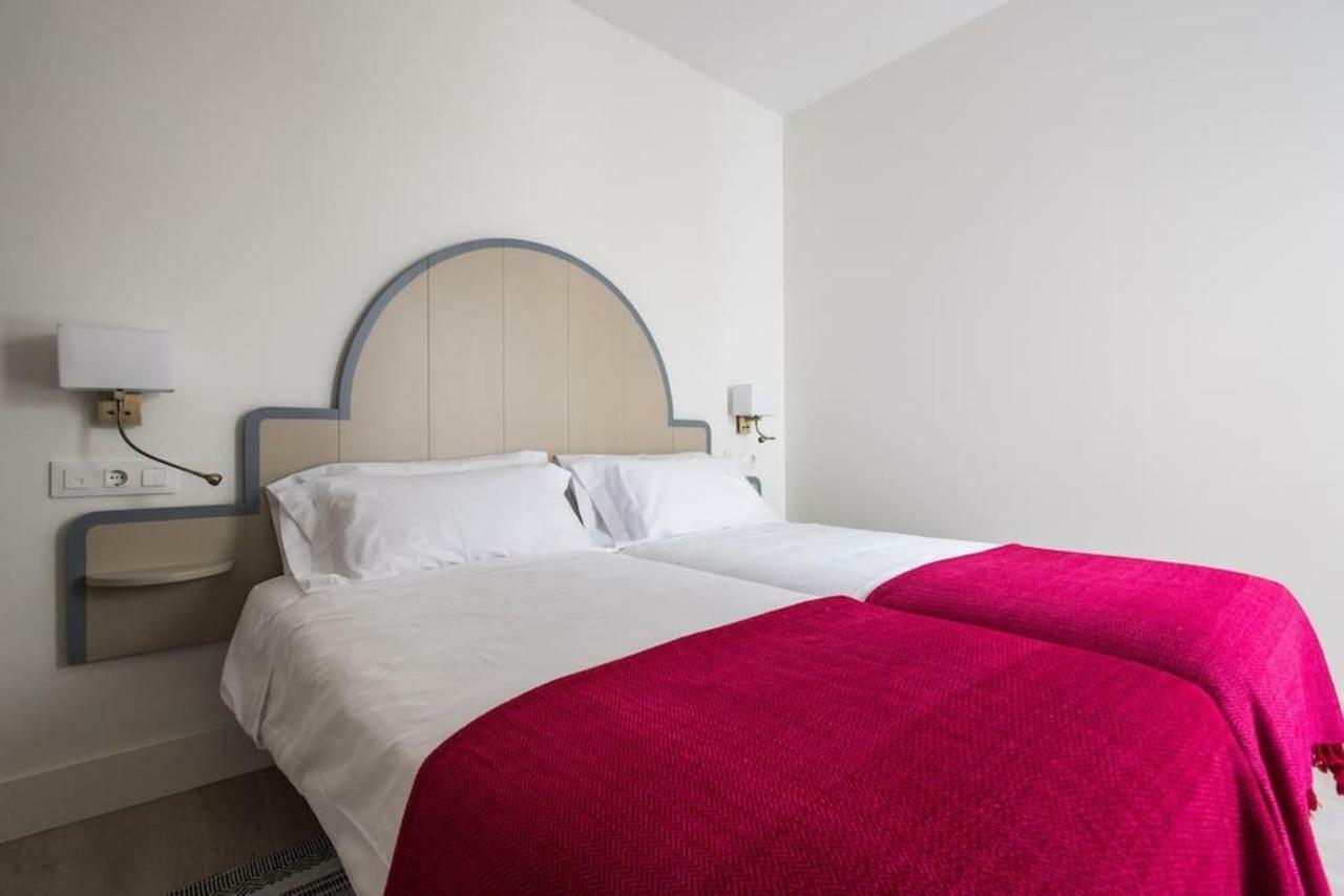 Apartamentos Rg Suites Plaza Del Salvador Sevilla Kültér fotó