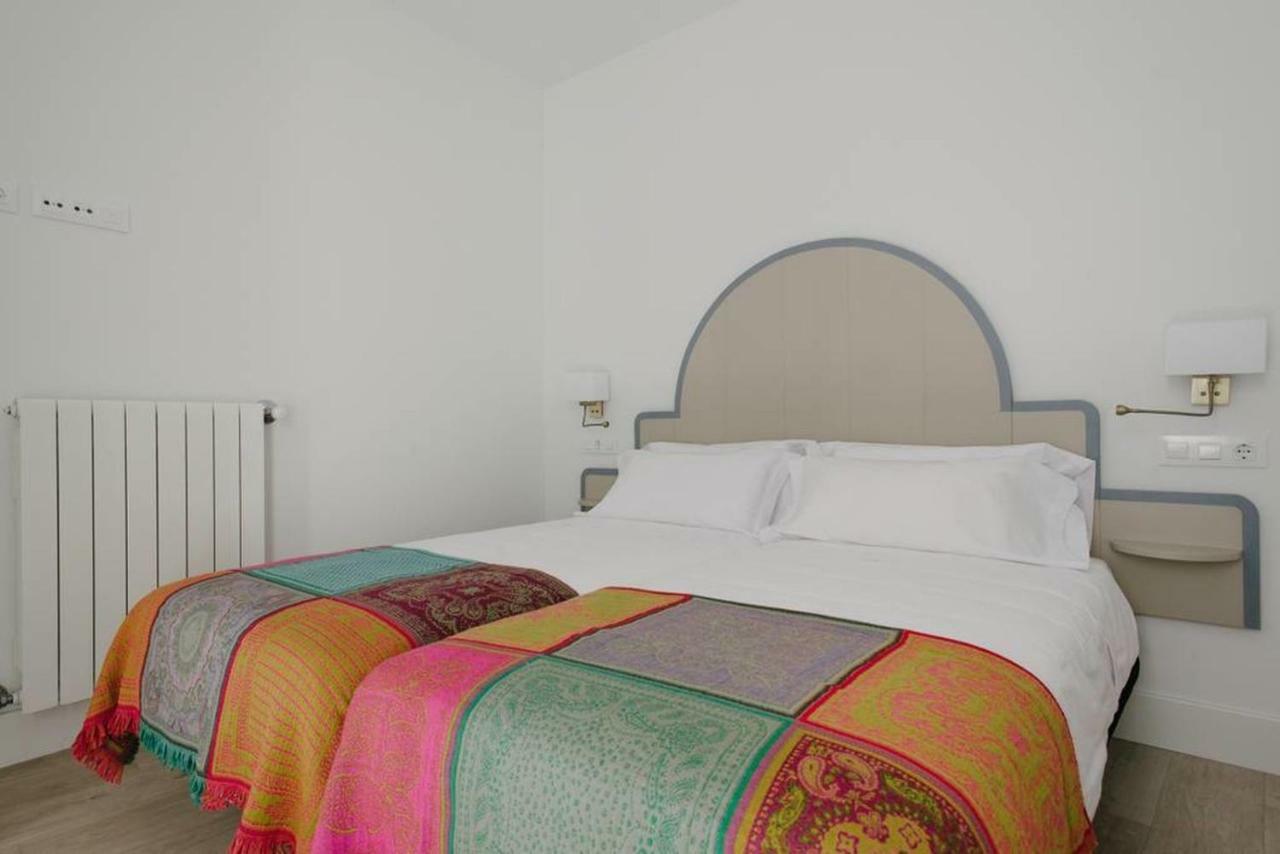 Apartamentos Rg Suites Plaza Del Salvador Sevilla Kültér fotó
